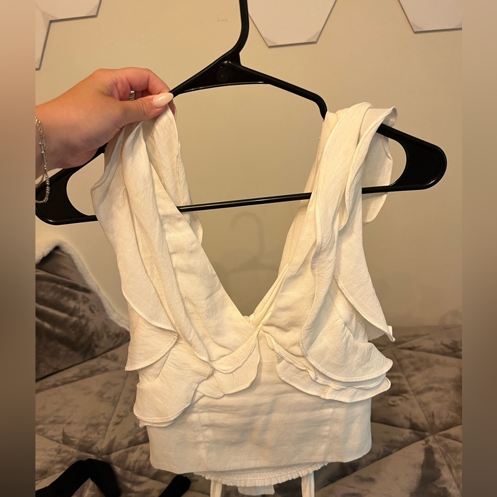 DO+BE ruffle top